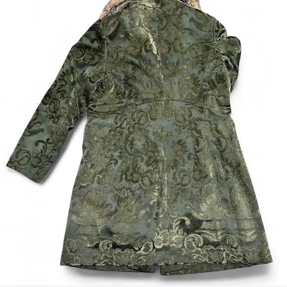 Green Brocade Coat with Faux Fur Collar - Picture 4 of 4